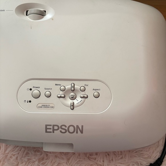 EPSON EMP-TW100 Projector HDMI PowerLite Cinema W/ Chord Electronic Movie - Picture 3 of 9